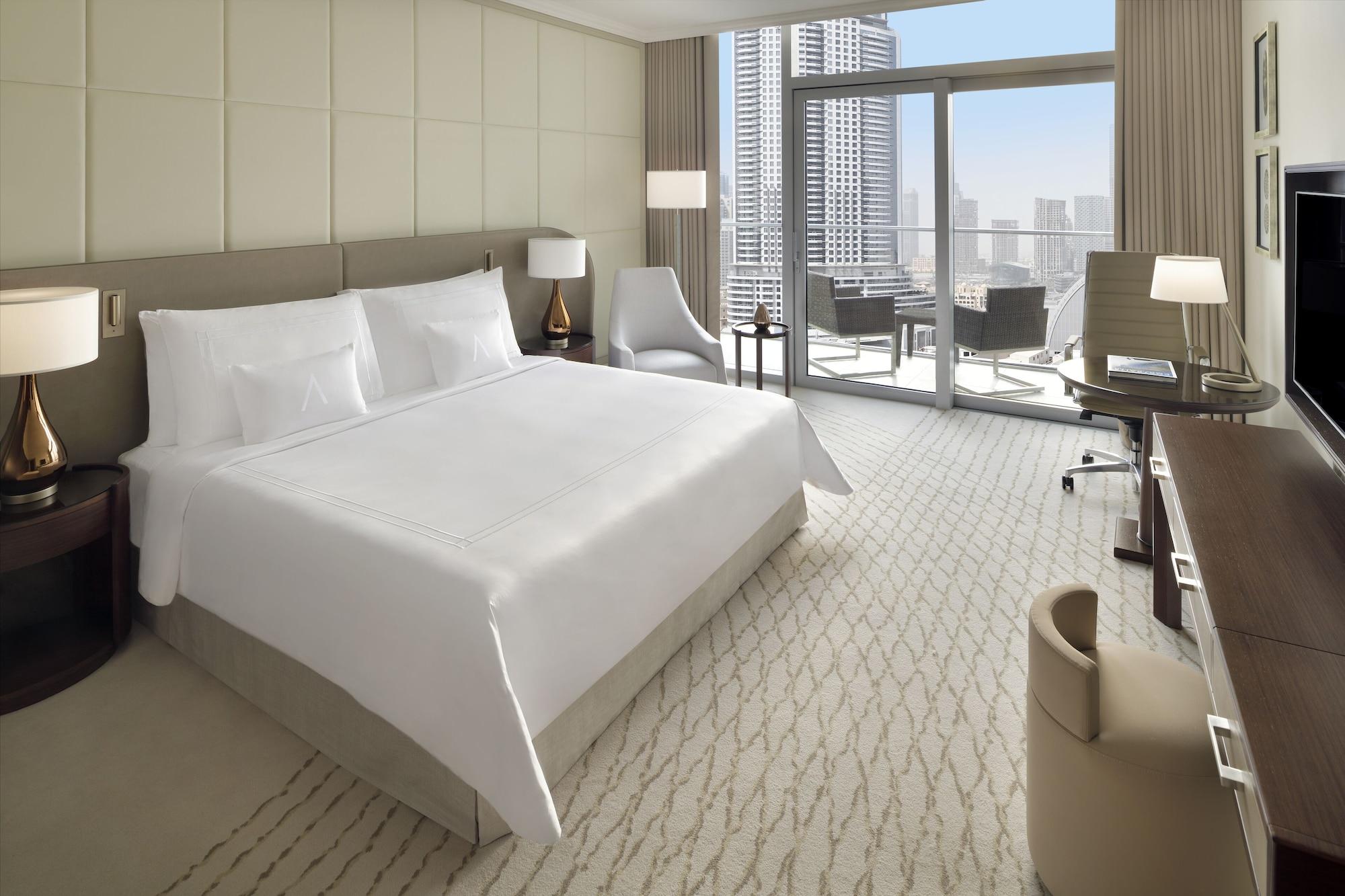 Address Dubai Mall Hotel Luaran gambar A guest room at the hotel