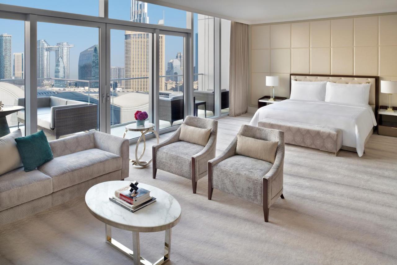 Address Dubai Mall Hotel Luaran gambar A suite at the hotel