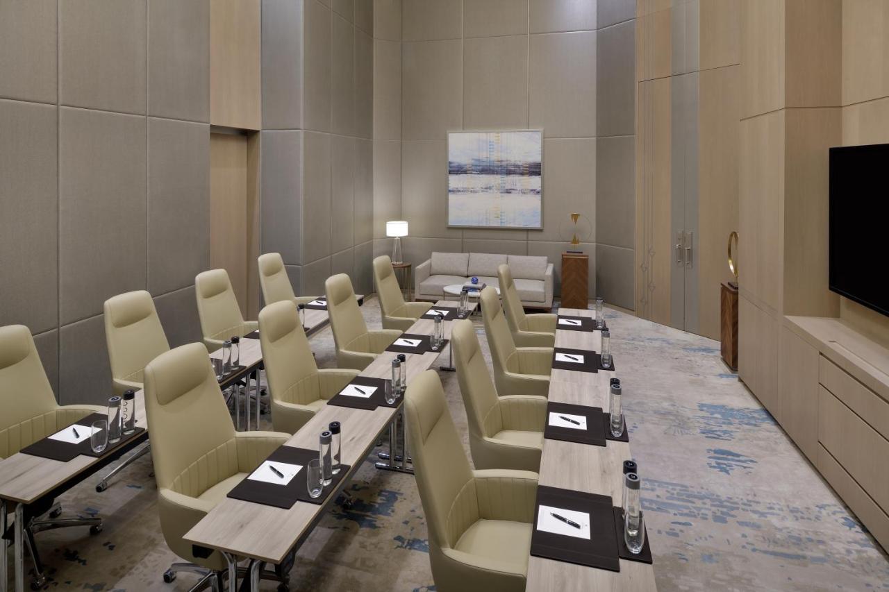 Address Dubai Mall Hotel Luaran gambar Meeting room